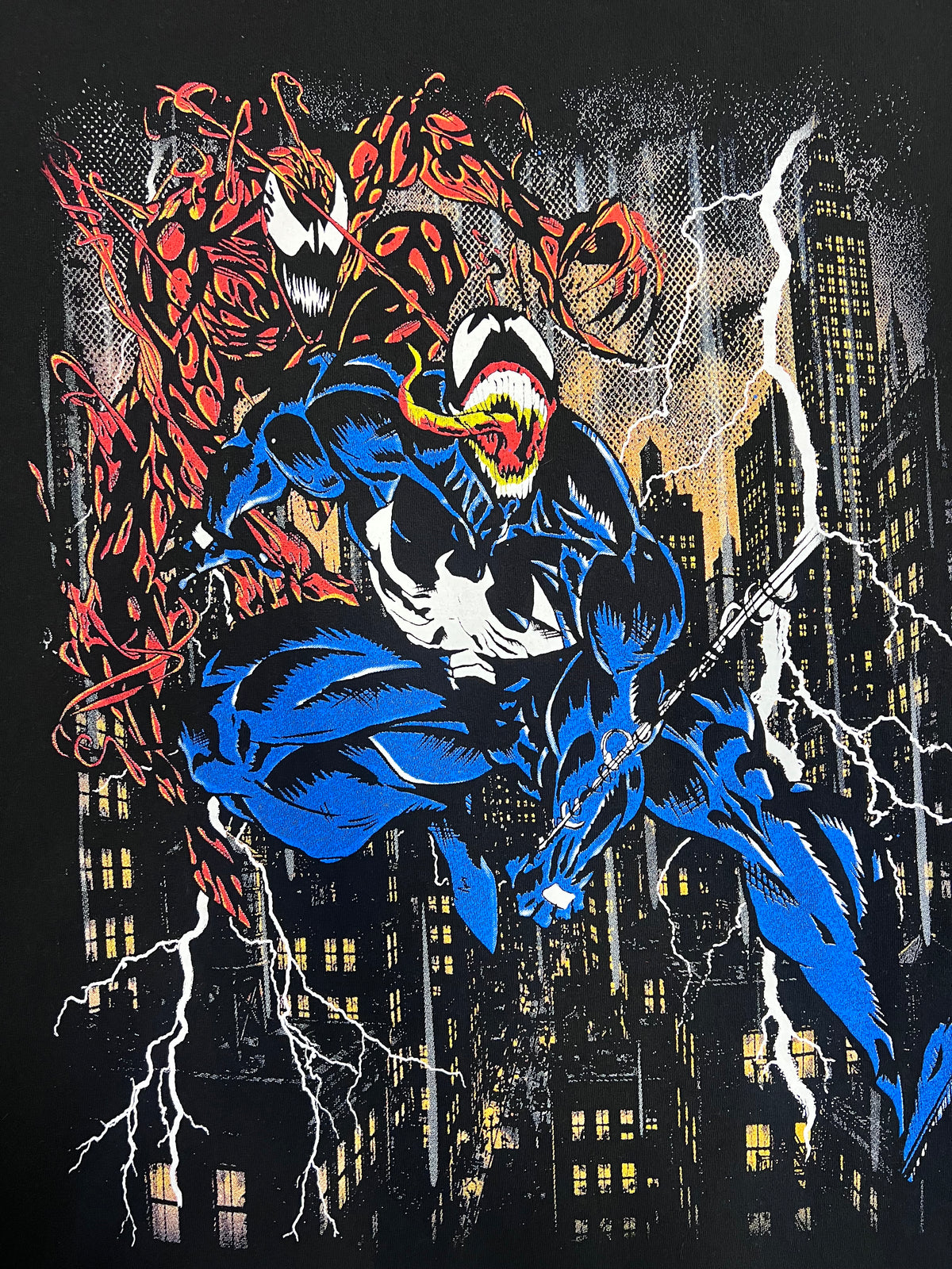 RED VS BLUE SYMBOITE BLACK TEE